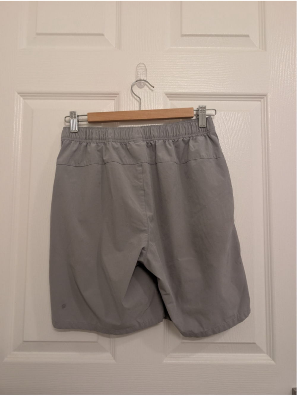 Men's The North Face Athletic Shorts Size S zippered pocket hiking running - Picture 3 of 9